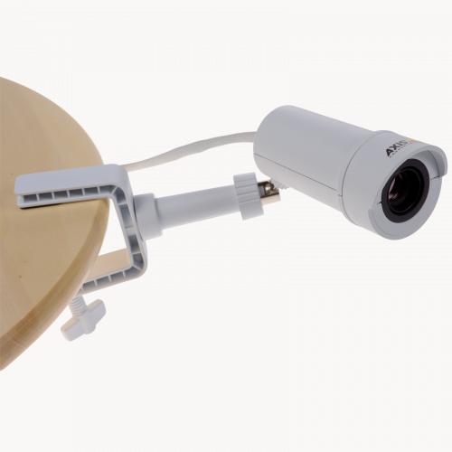 1600_p1280e-bullet-clamp-right-1709.png